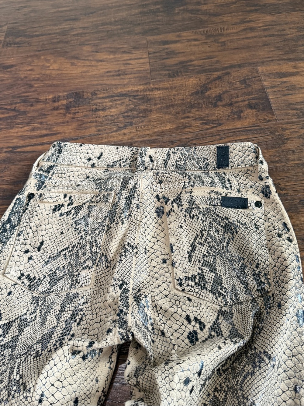 7 For All Mankind Women's Tan & Black Pattern "The Skinny" Pants Size 25 - Picture 4 of 12